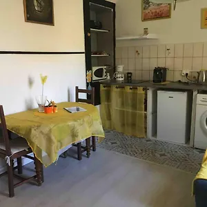 Appartement Au Bonheur De Lili, Fontaine-de-Vaucluse